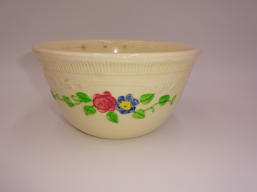Vintage Cream Homer Laughlin Kitchen Kraft Oven Serve Mixing Bowl 6" Flowers USA - Picture 3 of 7