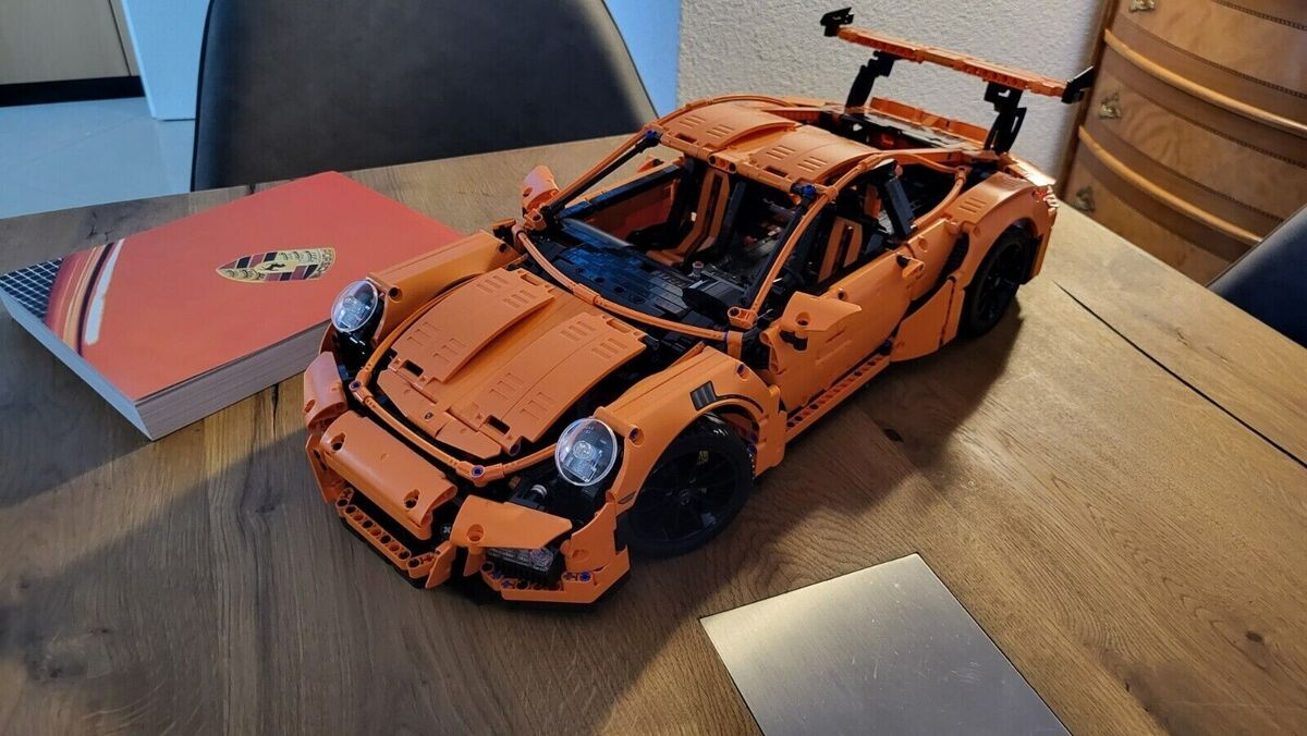 LEGO Technic 42056 Porsche 911 GT3 RS with instructions RARE