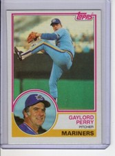 1982 TOPPS GAYLORD PERRY BASEBALL CARD #115 NM