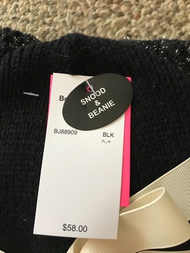 Women's or Girls Betsey Johnson Knit Snood & Beanie Black Scarf Hat Set Love - Picture 3 of 3