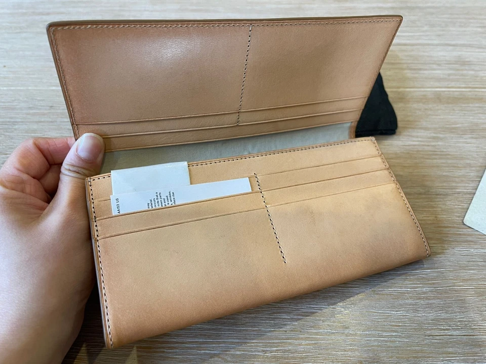 Cartera Larga Muji Italiana Cuero Curtido Color Natural Foto 4 de 4