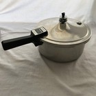 Presto Stainless Steel 4 Quart Pressure Cooker Model 0131001 W/ Jiggler And Rack