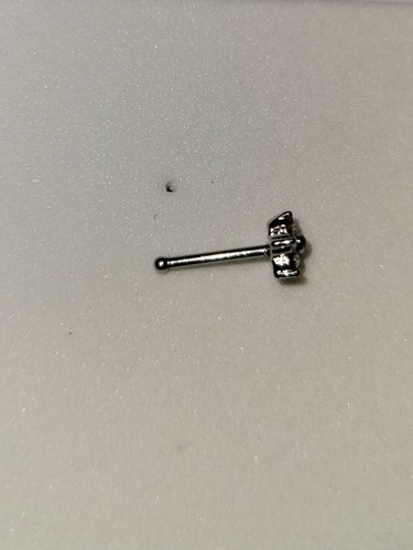 CZ Flower Top 20GA 316L Surgical Steel Nose Stud - Choose Your Color - Picture 2 of 8