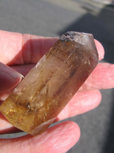 Rutilated Crystal Angel hair Quartz Inclusion dark colours Piece nice grade 37g - Picture 15 of 24
