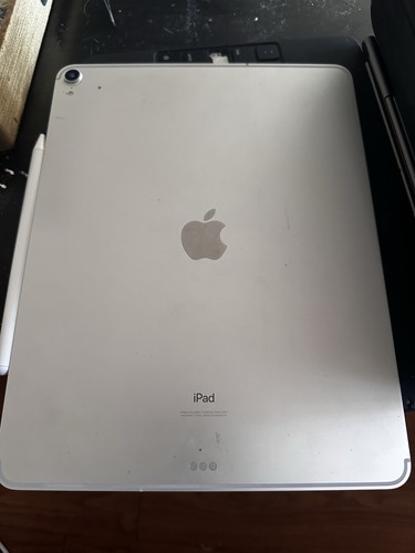 Apple iPad Pro 12.9-inch MTEL2LL/A 64GB sim unlocked w/keyboard pen & mouse - Picture 9 of 11