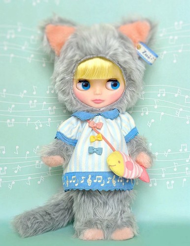 Good Smile Company Blythe Japan nuova edizione limitata bambola Zoe e pesce arpa - Foto 2 di 4
