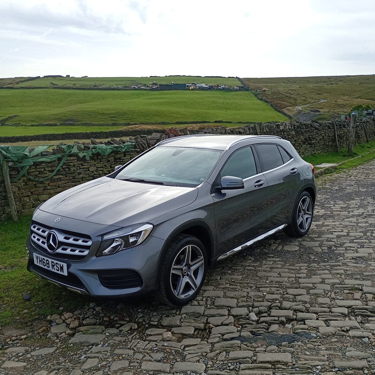 Mercedes-Benz GLA 200 AMG LINE D 4MATIC AUTO 2019 Grey 2 owners