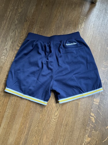 Mitchell & Ness Mens Branded Game Day 2.0 Navy Yellow Shorts Large L NWT - Picture 3 of 4