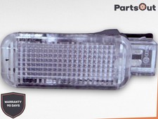 2012-2018 Audi A7 Quattro Right Dashboard Glove Box Courtesy Light 094741 OEM