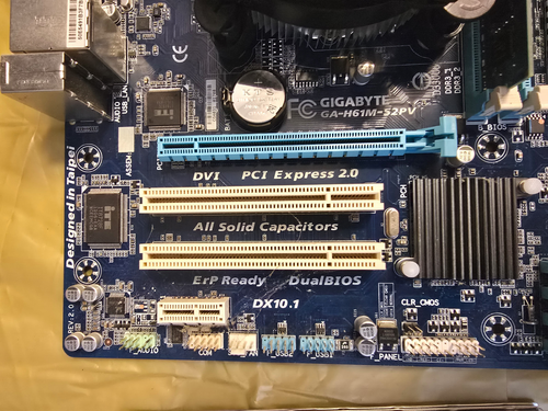 Mainboard Gigabyte GA-H61M-S2PV + CPU Intel i3-2120 +4GB RAM + Kühler - 100% OK - Bild 4 von 11