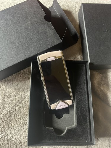 Cellulare Vertu Costellation