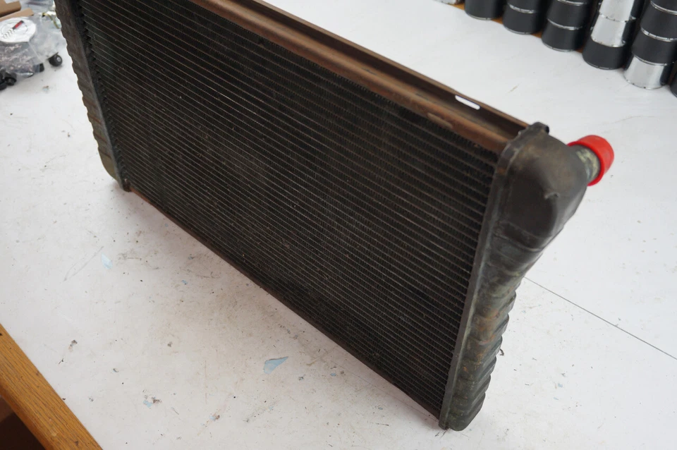 1984-1989 Chevrolet Corvette C4 Radiator 1" Thick 5.7 V8 Original OEM GM USED - Изображение 2 из 4