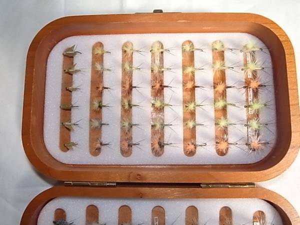 Richard Wheatley Wooden Fly Box with Flies | eBay Richard Wheatley Wooden Fly Box with Flies | eBay
