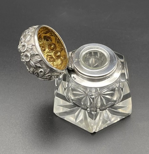 S. Kirk & Son Repousse Sterling Silver & Glass Inkwell - Picture 4 of 15