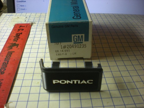 OEM Pontiac  GRAND AM  Emblem  20491235