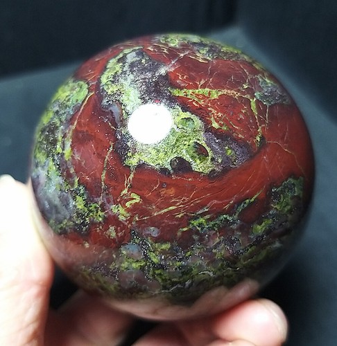 RARE 425.5G Natural Dragon Blood Jasper Sphere Energy Ball /Calming Stone WD699 - Picture 2 of 12