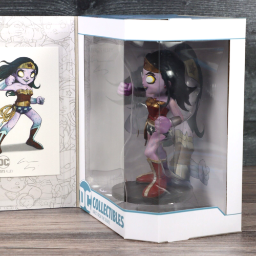 DC Artists Alley Wonder Woman Zombie Variant Statue Uminga Hot Topic 2018 Sealed - Picture 9 of 16