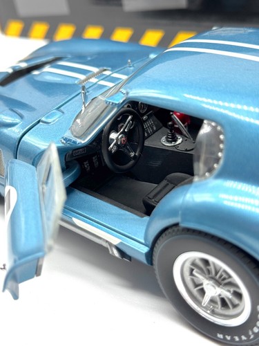 Cobra Daytona Coupe Exoto Racing Legends #5 1997 Diecast Car 1:18 READ! w/ Box - Picture 4 of 19