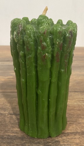 Green Asparagus Novelty Vegetable Candle 7" High by 3.5" Wide  - Picture 1 of 5