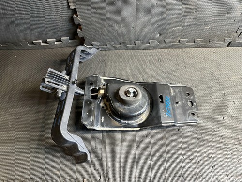 Dodge Grand Caravan SXT 3.6L Spare Tire Hoist 2012 2013 2014 2015 16 17 18 19 20 - Picture 2 of 7