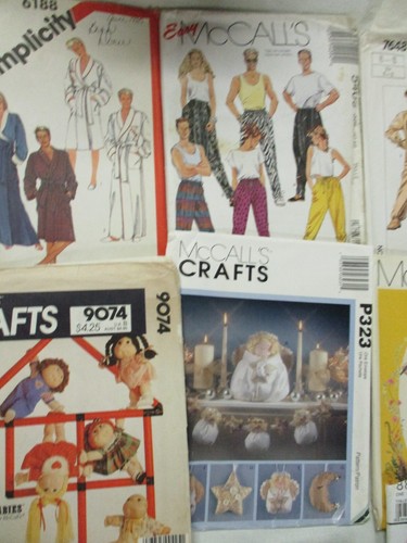 Lote Mixto Vintage de 34 Patrones de Costura Parche de Col, Barbie, Artesanía, Adulto - Imagen 3 de 11