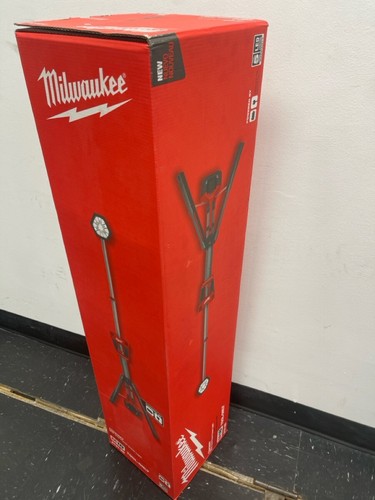 Milwaukee 2131-20 M18 ROCKET Dual Power Tower Light tool only (EZ5001453) - Picture 2 of 3