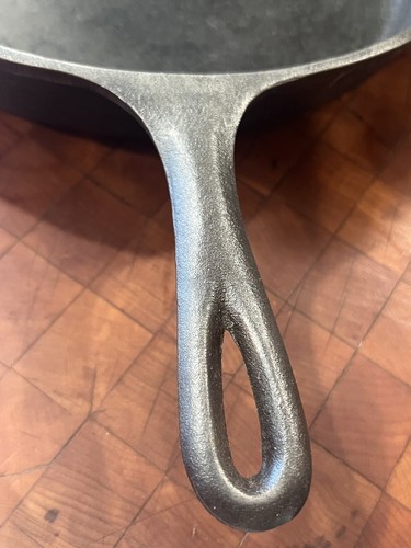 Lodge #12 SK D 1960s Cast Iron skillet Double spout heat ring Seasoned x 5 VTG - Picture 4 of 12