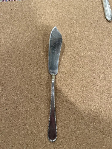 International Sterling Silver Pine Tree Flat Handle Master Butter Knife 7"