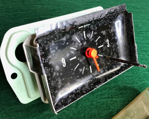 1964 lote antiguo Impala SS/Biscayne/Bel Air accesorio de fábrica reloj eléctrico 985914 - Imagen 2 de 3
