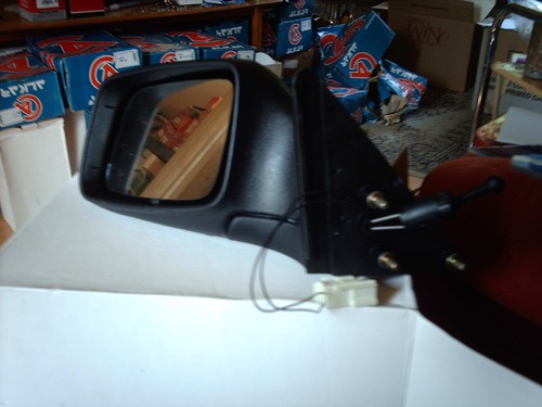 New RHD spec Wing mirror for Renault Megane mk1  1996 - 99 Left-hand mechanical  - Picture 1 of 2