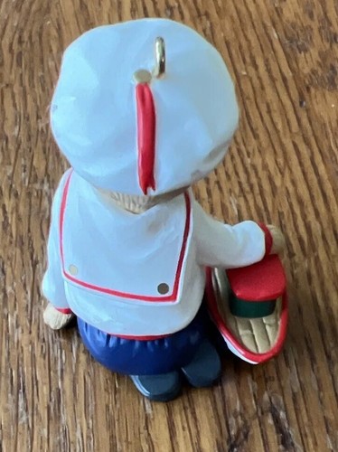 Hallmark Keepsake Ornament Abearnathy Bearinger 3° in The Bearingers 1993 - Foto 3 di 4