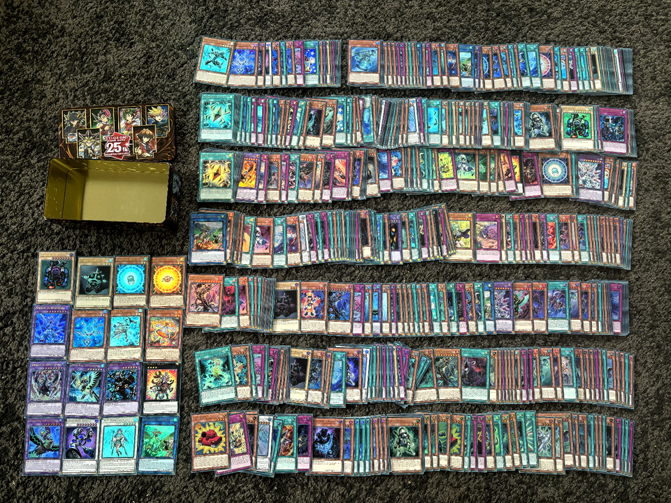FULL YUGIOH TIN OF ALL HOLO SHINY ULTRA RARE CARDS NO COMMON BUNDLE