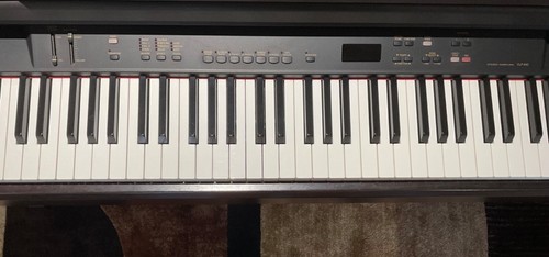 Yamaha Clavinova Clp-840 Used Black Electric Piano with Black Leather Bench - Picture 6 of 6