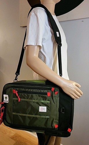 NWT Topo Designs 30 L Global Travel Bag Shoulder Bag Backpack Olive/Olive - Picture 3 of 16