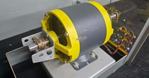 Lab-Volt 8241 Synchronous Machine Motor ++ A - Picture 4 of 4