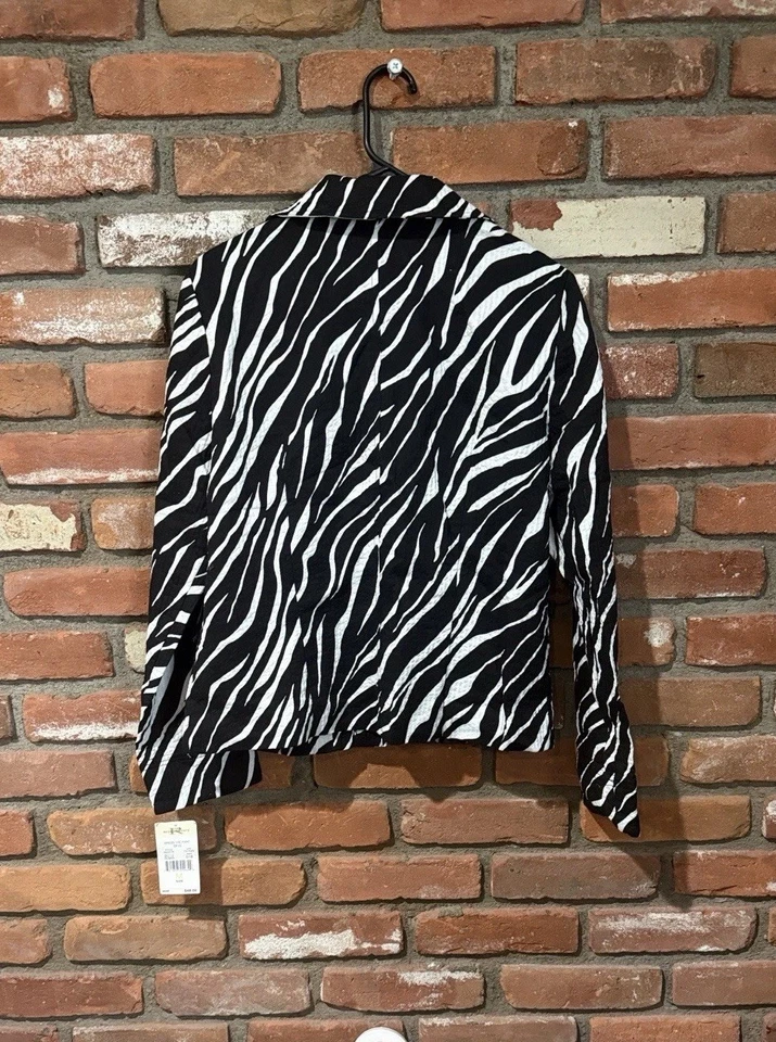 Chaqueta blazer con cremallera y estampado de cebra Foto 2 de 2