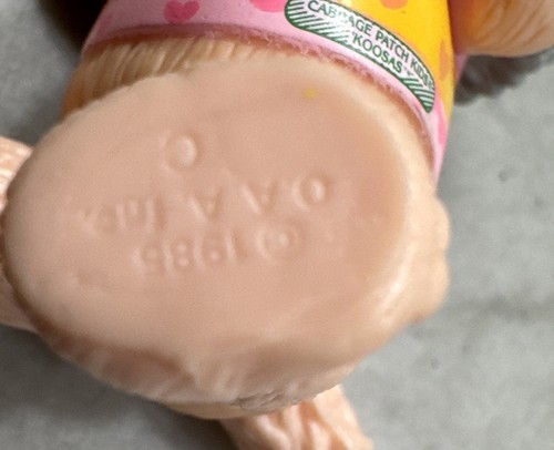 Toppa cavolo vintage bambini Koosas rosa con sonaglio osseo 1985 - Foto 5 di 5