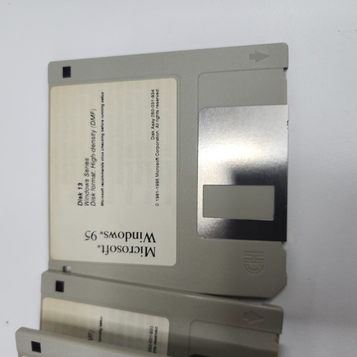 Rare Windows 95 Promo Sample 13 Floppy DMF Set + Microsoft Plus! CD & Books - Picture 9 of 17