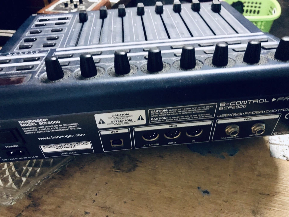 Behringer Bcf2000 Midi DAW Control - Bild 3 von 4