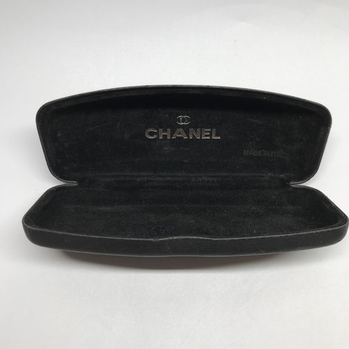 Chanel Sonnenbrille Etui nur schwarz Clamshell Hartschale groß Made in Italy Muschel - Bild 3 von 8