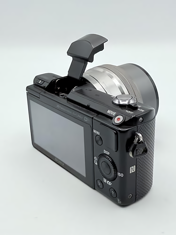 SONY α5000 ILCE-5000Y シルバー Amazon | SONY ミラーレス一眼 α5000 ダブルズームレンズキット
