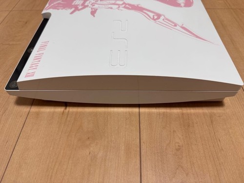 Sony PlayStation 3 CECH-2000B Final Fantasy XIII Limited Edition Konsole getestet - Bild 3 von 12