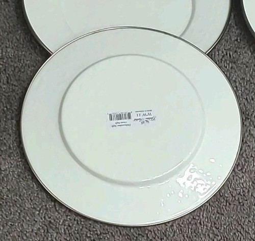 Golden Rabbit White Enamelware Set 4 Sandwich Salad Plates NEW 8.5" - Picture 4 of 5