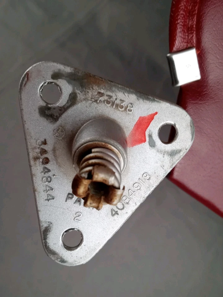 Dodge Power Ram Truck Ram 1981-1993 Ramcharger parasol rojo Mopar D150 Royal Custom Foto 4 de 4