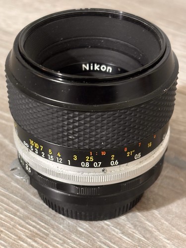 Nikon Micro Nikkor P.C Auto 1:3.5 f=55mm 785835 Non-AI MF Macro Lens - CLEAN - Picture 5 of 16