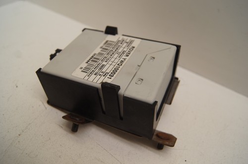 2004 Land Rover Discovery Navigation Control Module YWQ100031 - Picture 2 of 4