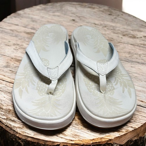 OluKai Sandals Women’s Sz 11 Nu'A Pi'O Flip Flops White Thong NEW 20445WBWB - Picture 2 of 9