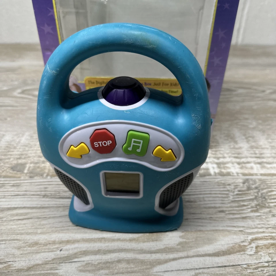 BLUE HAT TOY COMPANY 1619804 Little Tunes MP3 Music Boom Box - Image 2 of 4