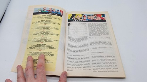 Novela gráfica de DC Comics Crisis en Tierras Múltiples de Gardner Fox TPB - Imagen 4 de 5