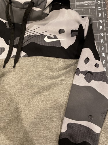 Nike Mens Sweatshirt Large. Gray Black Camo Sleeve. Never Worn. Looks Brand New. - Picture 2 of 6